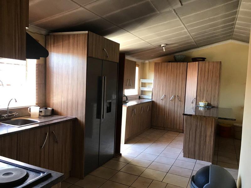 3 Bedroom Property for Sale in Bochabella Free State